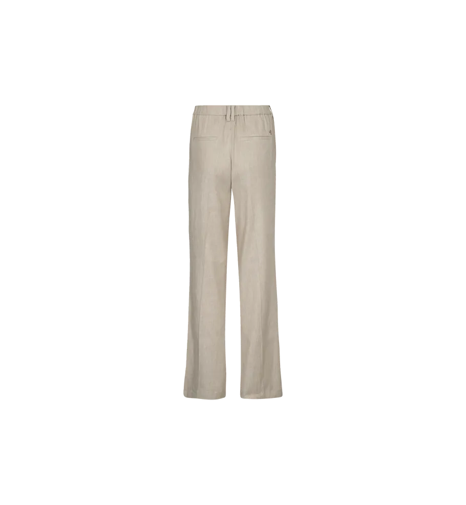 MMRia Miranda Pant